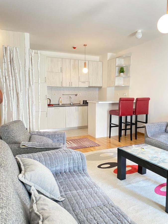 Apartman Vesna City 2. Pg พอดโกริกา ภายนอก รูปภาพ