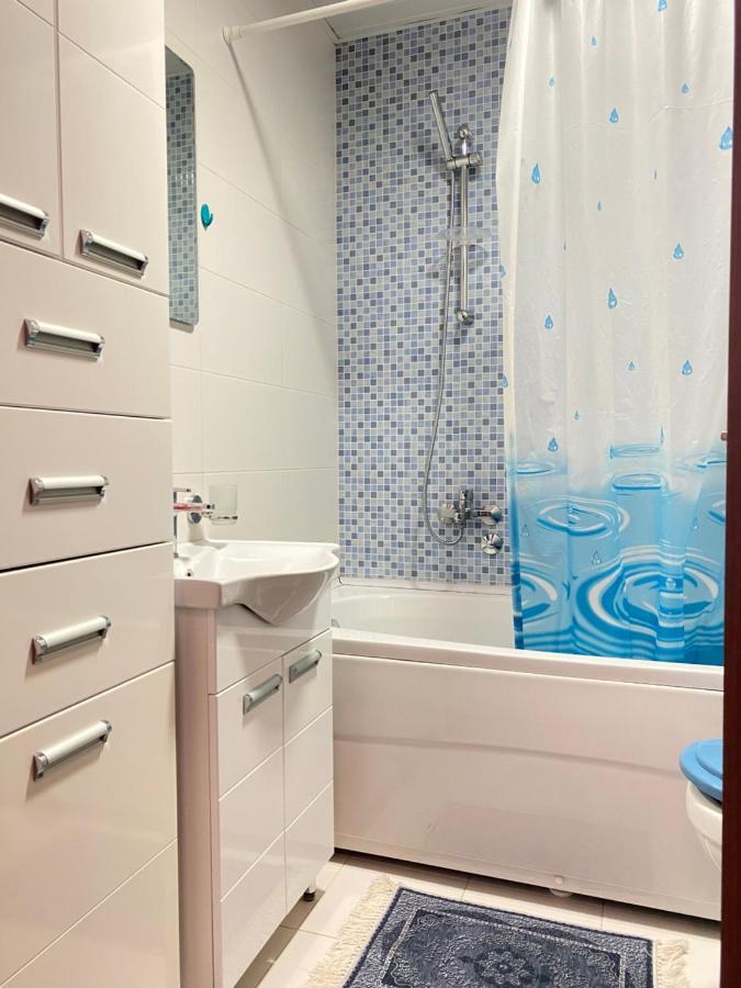 Apartman Vesna City 2. Pg พอดโกริกา ภายนอก รูปภาพ